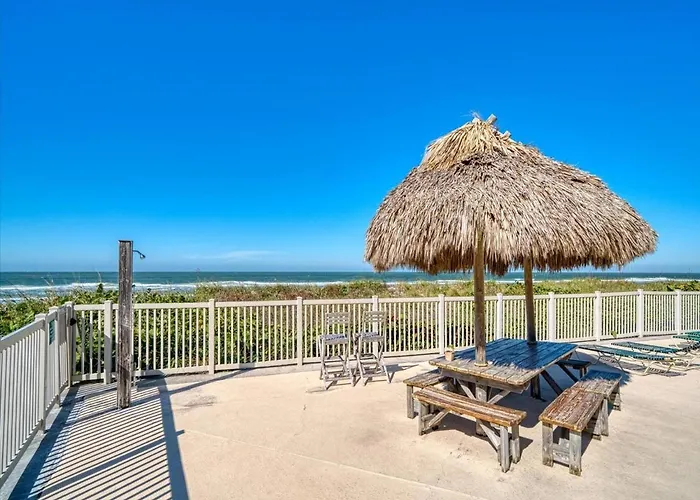 Chateau 6w Alluring Beachfront Apartment