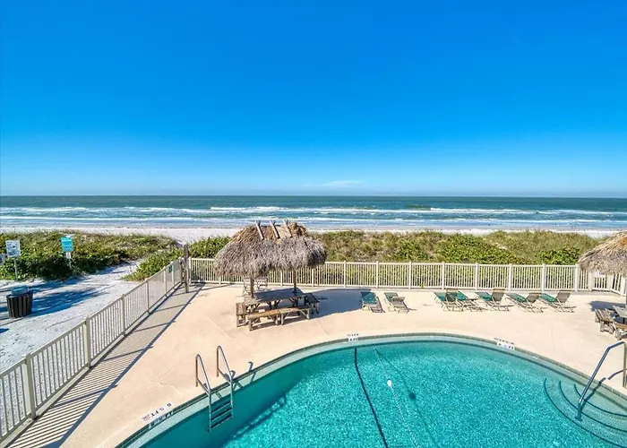 Chateau 6w Alluring Beachfront Apartment *