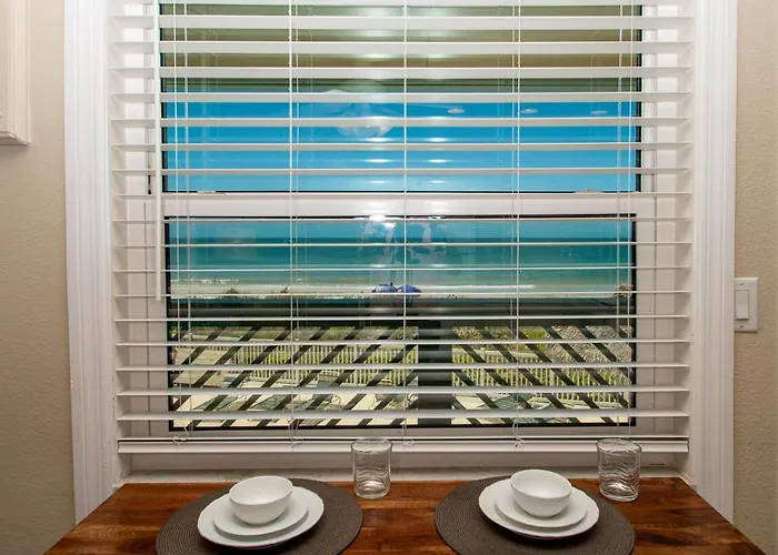 Apartment Chateau 6w Alluring Beachfront